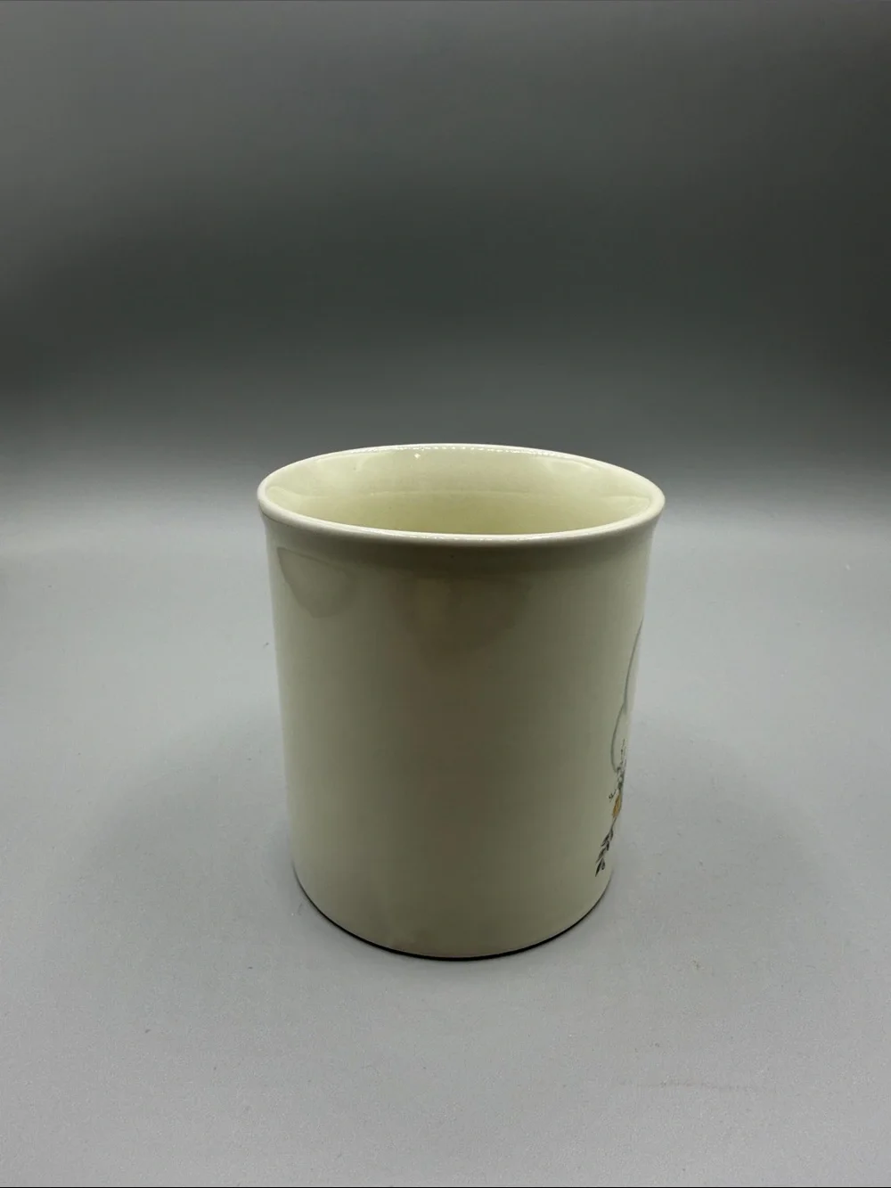 N/A cream ceramic